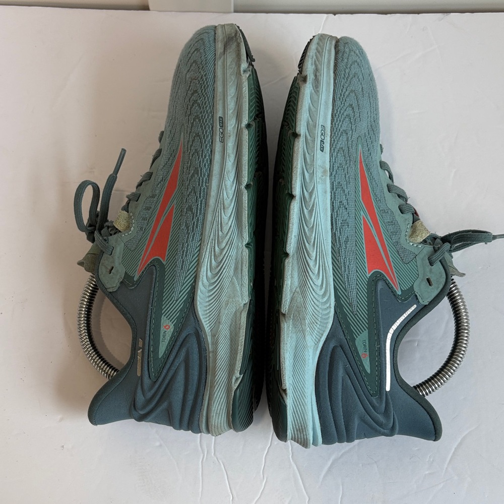 Altra Torin 6Athletic Shoes in Teal and Red - Picture 6 of 8